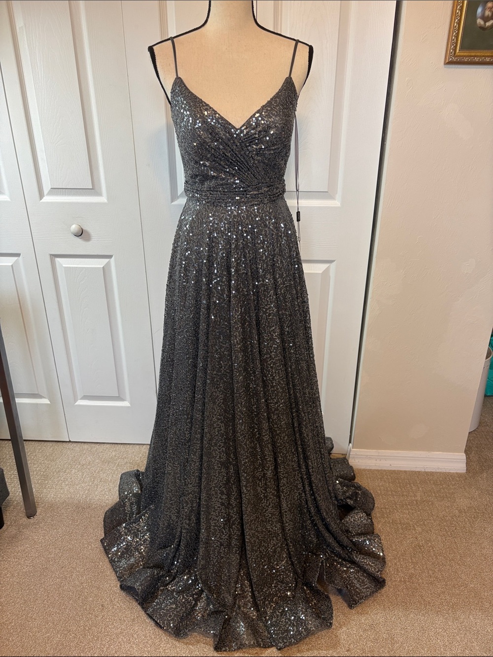 NWT La Femme Gunmetal Sequin Gown Dress Style 27747 Size 6.